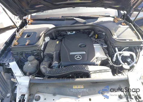 2017 Mercedes-Benz Glc 300 z USA, uszkodzony, nr VIN WDC0G4JBXHF132639